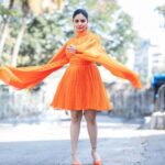Sreemukhi Instagram - Oranges! ✨🧡 Outfit @gummadidalashashi.label Styling @greeshma_krishna.k Earrings @yuvi_collections Make up @nookesh.malla Hair @mahesh_ravulapalli PC @chinthuu_klicks #sreemukhi #oranges