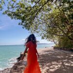 Sreemukhi Instagram - Krabi! ❤️🧿 And I just don’t want this trip to end! 🥹 #sreemukhi #krabi #thailand #beach #vibes #love #life Krabi Thailand
