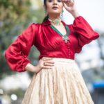 Sreemukhi Instagram - Sri ramanavami Shubhakankshalu 🥰 Styling @greeshma_krishna.k Outfit @akhilareddylabel Jewellery @yuvi_collections Make up @nookesh.malla Hair @mahesh_ravulapalli PC @chinthuu_klicks #sreemukhi #sriramanavami #styledbygkk