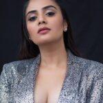 Sreemukhi Instagram - Bling it up! ✨ Outfit @gummadidalashashi.label Styling @greeshma_krishna.k Decor @vinnus_classy_events Make up @nookesh.malla Hair @mahesh_ravulapalli PC @chinthuu_klicks #bling #sreemukhi