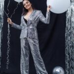 Sreemukhi Instagram - Bling it up! ✨ Outfit @gummadidalashashi.label Styling @greeshma_krishna.k Decor @vinnus_classy_events Make up @nookesh.malla Hair @mahesh_ravulapalli PC @chinthuu_klicks #bling #sreemukhi