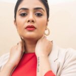 Sreemukhi Instagram - BB Jodi! 💃✨ On @starmaa ✨ Styled by @greeshma_krishna.k Style team @stephen_styles_ Makeup @nookesh.malla Hair @mahesh_ravulapalli PC @chinthuu_klicks #sreemukhi #starmaa #bbjodi #styledbygkk