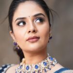 Sreemukhi Instagram - Ugadi mass dhamaka awards ✨ On @zeetelugu ✨ Outfit @gummadidalashashi.label Jewellery @emmadi_silver_jewellery PC @epics_by_pradeep Make up @nookesh.malla Hair @mahesh_ravulapalli #sreemukhi #ugadi #zeetelugu #ugadimassdhamakaawards
