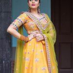 Sreemukhi Instagram - Rise n Shine! ✨ BB Jodi ✨ Outfit @olivesbysashi.in Styling @greeshma_krishna.k Earrings @yuvi_collections Makeup @nookesh.malla Hair @mahesh_ravulapalli PC @chinthuu_klicks #risenshine #yellows #sreemukhi #styledbygkk