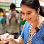 Sreemukhi Instagram - Hi guys, I’m super excited to share that I’ve been recently invited as a special guest to our favourite family shopping mall which is @thechennaishoppingmallofficial . I was absolutely mesmerized by the inspiring collection they had! But that’s not all - they also have some fantastic news to share with! Their brand new store is set to open on 6th May at Mancherial, Telangana. Get excited to discover even more amazing shopping experiences and take advantage of some amazing deals. Stay tuned for more updates on the grand opening by @thechennaishoppingmallofficial Brand Managed By @strikersinsta