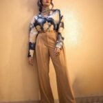 Sreemukhi Instagram - Retro! ✨❤️ BB Jodi! 💃✨ On @starmaa ✨ Styled by @greeshma_krishna.k Jewellery @emmadi_silver_jewellery PC @chinthuu_klicks Hair @mahesh_ravulapalli #sreemukhi #starmaa #bbjodi #styledbygkk
