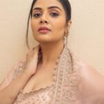 Sreemukhi Instagram - Aadivaaram with star maa parivaaram! ✨ On @starmaa every Sunday at 11 am! ✨ Outfit @labelnurvi Styled by @greeshma_krishna.k Earrings @thetrinkaholic PC @chinthuu_klicks Make up @nookesh.malla Hair @mahesh_ravulapalli #sreemukhi #starmaa #aadivaaramwithstarmaaparivaaram #styledbygkk