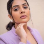 Sreemukhi Instagram - BB Jodi! 💃✨ On @starmaa ✨ Outfit @gummadidalashashi.label Styling @greeshma_krishna.k Earrings @thetrinkaholic PC @chinthuu_klicks Make up @nookesh.malla Hair @mahi_brand_ #sreemukhi #starmaa #bbjodi #styledbygkk