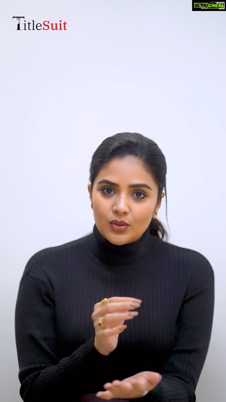 Sreemukhi Instagram - ప్రాపర్టీ పై సివిల్ కేసు వేసారా?? ఒప్పొసిట్ పార్టీని అమ్ముకోనివ్వకుండా ఆపoడి... TitleSuit App ని Download చేసుకొని మీ ప్రాపర్టీ కేసు వివరాలు, list చేయండి.. And ప్రాపర్టీ buyers కూడా ఏదైనా ప్రాపర్టీ కొనే ముందు TitleSuit App లో చెక్ చేసుకొని కొనండి.. ఏమో ఎవరైనా ఏదైనా కేసు లిస్ట్ చేసి ఉండొచ్చు.. Download app : https://www.titlesuit.com/link/d6o5