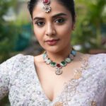 Sreemukhi Instagram - ASMP! ✨ Stylist @greeshma_krishna.k Outfit @pattusareeswholesale Jewellery @pretty.jewelbox PC @epics_by_pradeep Make up @nookesh.malla Hair @mahesh_ravulapalli #sreemukhi #ASMP #styledbygkk