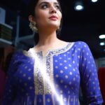 Sreemukhi Instagram - Super excited as I got the best of fashion at *FLAT 50% OFF* with *UNLIMITED RED ALERT SALE!* Get latest designs and my favourite picks all at the Unlimited store.  PLUS, play *UNLIMITED BIG FASHION RACE* Link in @unlimitedstores & GET Additional *₹300 Free Shopping Coupons*, plus chance to win an *iPhone.* Hurry Play Now!