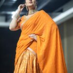 Sreemukhi Instagram - Mr.&Mrs. ✨ On ETV @gnapikaentertainments ✨❤️ Outfit @gummadidalashashi.label Styling @greeshma_krishna.k Jewellery @pretty.jewelbox PC @chinthuu_klicks Makeup @nookesh.malla Hair @mahesh_ravulapalli #sreemukhi #mr&mrs #etv #gnapikaentertainments
