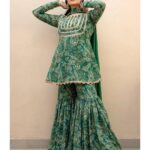 Sreemukhi Instagram - Aadivaaram with star maa parivaaram! ✨ On @starmaa every Sunday at 11 am! ✨ Stylist @greeshma_krishna.k Outfit @pattusareeswholesale Jewellery @pretty.jewelbox PC @rt__photography_rt Make up @nookesh.malla Hair @mahesh_ravulapalli #sreemukhi #starmaa #aadivaaramwithstarmaaparivaaram
