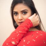 Sreemukhi Instagram - Happy Valentines ❤️ ASMP on @starmaa ✨ Styled by @greeshma_krishna.k Outfit @gummadidalashashi.label PC @chinthuu_klicks Hair @mahi_brand_ #sreemukhi #starmaa #styledbygkk