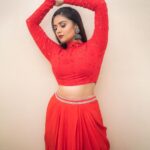 Sreemukhi Instagram - Happy Valentines ❤️ ASMP on @starmaa ✨ Styled by @greeshma_krishna.k Outfit @gummadidalashashi.label PC @chinthuu_klicks Hair @mahi_brand_ #sreemukhi #starmaa #styledbygkk