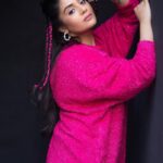 Sreemukhi Instagram - BB Jodi! 💃✨ On @starmaa ✨ Styled by @greeshma_krishna.k Style team - @stephen_styles_ Hoops - @pra_jewels PC @chinthuu_klicks Make up @nookesh.malla Hair @mahesh_ravulapalli #sreemukhi #starmaa #bbjodi #styledbygkk