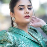 Sreemukhi Instagram - BB Jodi! 💃✨ On @starmaa ✨ Styled by @greeshma_krishna.k Outfit @gummadidalashashi.label Earrings @emmadi_silver_jewellery PC @chinthuu_klicks Make up @nookesh.malla Hair @mahi_brand_ #sreemukhi #starmaa #BBJodi #styledbygkk