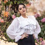 Sreemukhi Instagram - BB Jodi! 💃✨ On @starmaa ✨ Styled by @greeshma_krishna.k Style team @stephen_styles_ Makeup @nookesh.malla Hair @mahesh_ravulapalli PC @rclikzstudios #sreemukhi #starmaa #bbjodi #styledbygkk