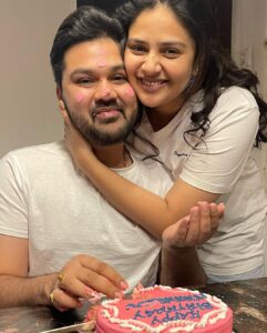 Sreemukhi Instagram - Happy Birthday Thampri @sushruth 😍😘
I love you the most ❤️
Hence I twin with you! 🤪😝
Kisses! Hugs! Love! 🧿
#sushruth #happybirthday #iloveyou