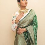 Sreemukhi Instagram - Aadivaaram with star maa parivaaram! ✨ On @starmaa every Sunday at 11 am! ✨ Styled by @greeshma_krishna.k Outfit @riya_designing_studio Accessories @karnikajewelshyd & @yuvi_collections PC @chinthuu_klicks Make up @nookesh.malla Hair @mahi_brand_ #sreemukhi #starmaa #aadivaaramwithstarmaaparivaaram #styledbygkk