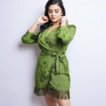 Sreemukhi Instagram - Greens! ✨ Styling @greeshma_krishna.k Jewellery @pra_jewels PC @epics_by_pradeep #sreemukhi