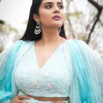 Sreemukhi Instagram - Neethone dance 💃✨ Grand launch at 6PM on @starmaa ✨ Outfit @gummadidalashashi.label Earrings @thetrinkaholic Bracelets @bcos_its_silver PC @epics_by_pradeep Make up @nookesh.malla Hair @mahesh_ravulapalli #neethonedance #starmaa #sreemukhi #grandlaunch