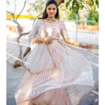 Sreemukhi Instagram - BB Jodi! ✨ Stylist @greeshma_krishna.k Styling assistant @stephen_styles_ Outfit @kowshiki_couture Jewellery @goyazsilverjewellery Photography @rajeshphoto_ Make up @nookesh.malla Hair @mahesh_ravulapalli #sreemukhi #BBJodi #starmaa