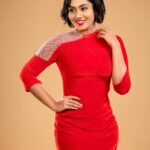 Sreethu Krishnan Instagram - 🎄🌟…. 🌟 Mua and hairdo @kalps_makeover_artist 🌟 🌟 📸 @68focus_photography 🌟 🌟outfit @mudra_by_maria 🌟 #sreethukrishnan #christmas #photoshoot #red #love #instagram #merrychristmas #xmas #🎄 #🫶🏻