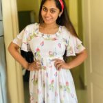 Sreethu Krishnan Instagram - ☮️ ✌🏻💕… Thanks for this outfit @srinika_fashion_kurtis @sfsbrand_collection 🥰