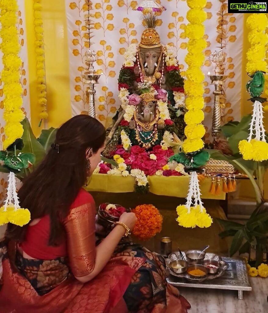 Sridevi Vijaykumar Instagram - Happy vinayaka chathurthi to all😇🙏 #vinayakachavithi#ganeshchaturthi#ganesha#vinayaka#festival#celebration#godbless#blessings#poojatime#familytime#positivevibes#divine#myhome