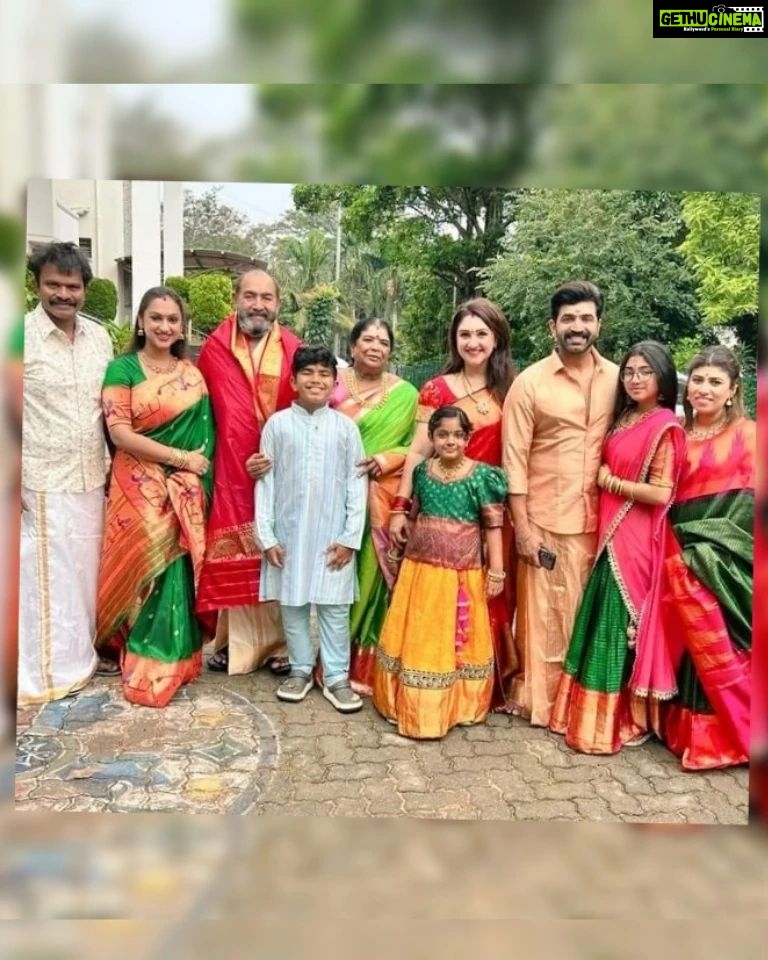 Sridevi Vijaykumar Instagram - Happy birthday to my APPA❤️ You are my world ❤️ A beautiful birthday morning darshan at tirumala temple😇🙏 #blessed#birthday#templemorning#tirumala#thirupathi#lordvenkateshwara#thankyou#bestfather#family#godbless#daddy