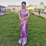 Sridevi Vijaykumar Instagram - Wishing you all a Happy Pongal😊 Happy Sankranthi😊 May this festival bring good luck and good health to you and your family #pongal#Sankranti#sankranthi#festival#celebration#traditionalwear#indianculture#indianattire#happiness#family#kite#kitefestival#happylohri#makarsankranti#together#happy#enjoy#food#color#rangoli#flowers#pongalopongal#etvevent#etv#manchirojuluvachayi Saree: @rdm_collections90 Jewellery: @antiquelotuss @lotus_silver_jewellery