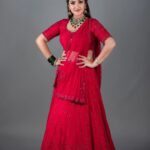 Sridevi Vijaykumar Instagram - Well..... RED ❤️ and happy❤️💃 . . . . Outfit:@labelswethareddy Jewellery:@the_jewel_gallery Photography:@snappers.in #dramajuniorsseason6 #comingsoon #zeetelugu #telugushow #work #lovemyjob #happy #red #indianoutfit #weddinglehenga #lehengalove #dressedup #shoot #mylife #smile #love #movies #cinema #worklife #outfit #fashion