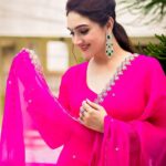 Sridevi Vijaykumar Instagram - A little bit of pink, a whole lot of elegance! 💗💫 Wearing this beautiful outfit from @labelswethareddy paired it with these contrast emerald earrings from @the_jewel_gallery Hair: @vyshalisundaram_hairstylist Photography:@jaganselvamphotography . . . . . . . . . . . . . #Indianattirelove #stylingindian #indianoutfitinspo #indiansuits #pinklove #indianoutfitgoals #indianfits #fitoftheday #indianstyles #indianpinterest