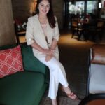 Sridevi Vijaykumar Instagram - Choose to Shine 🌞🌟😁 #instapic#shine#bright#sunshine#spark#bethelight#star#happy#smiling#instagood#instafeed#instafamily#instagram#family#forallthelove#grateful#blessed#live#love#laugh#family#myhappiness#lunchdate#sparkle#thankyou#god