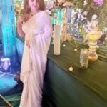 Sridevi Vijaykumar Instagram - You were born to be Real, Not to be Perfect ..🤗 Have a good day😊🤗 #weekend#enjoylife#instaquotes#positivethoughts#white#purity#saree#sareelove#instagood#instagram#weekendvibes#fun#Happiness#smile#stayhappy