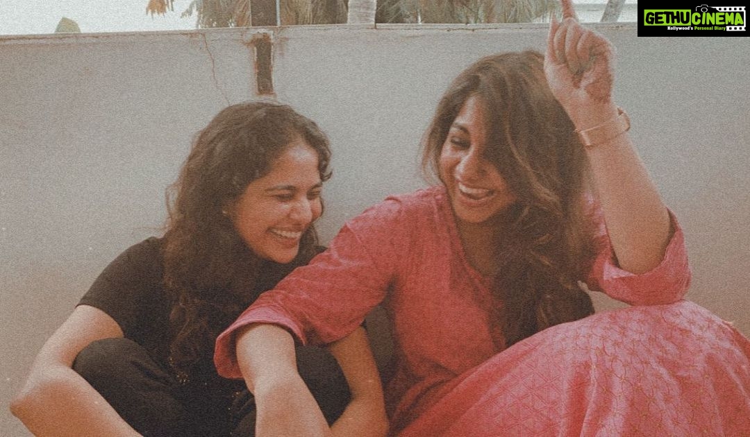Srinda Instagram - A happy moment can last a lifetime if you remember to smile when u of think of it 🌸 📸 : @unnips ♥️
