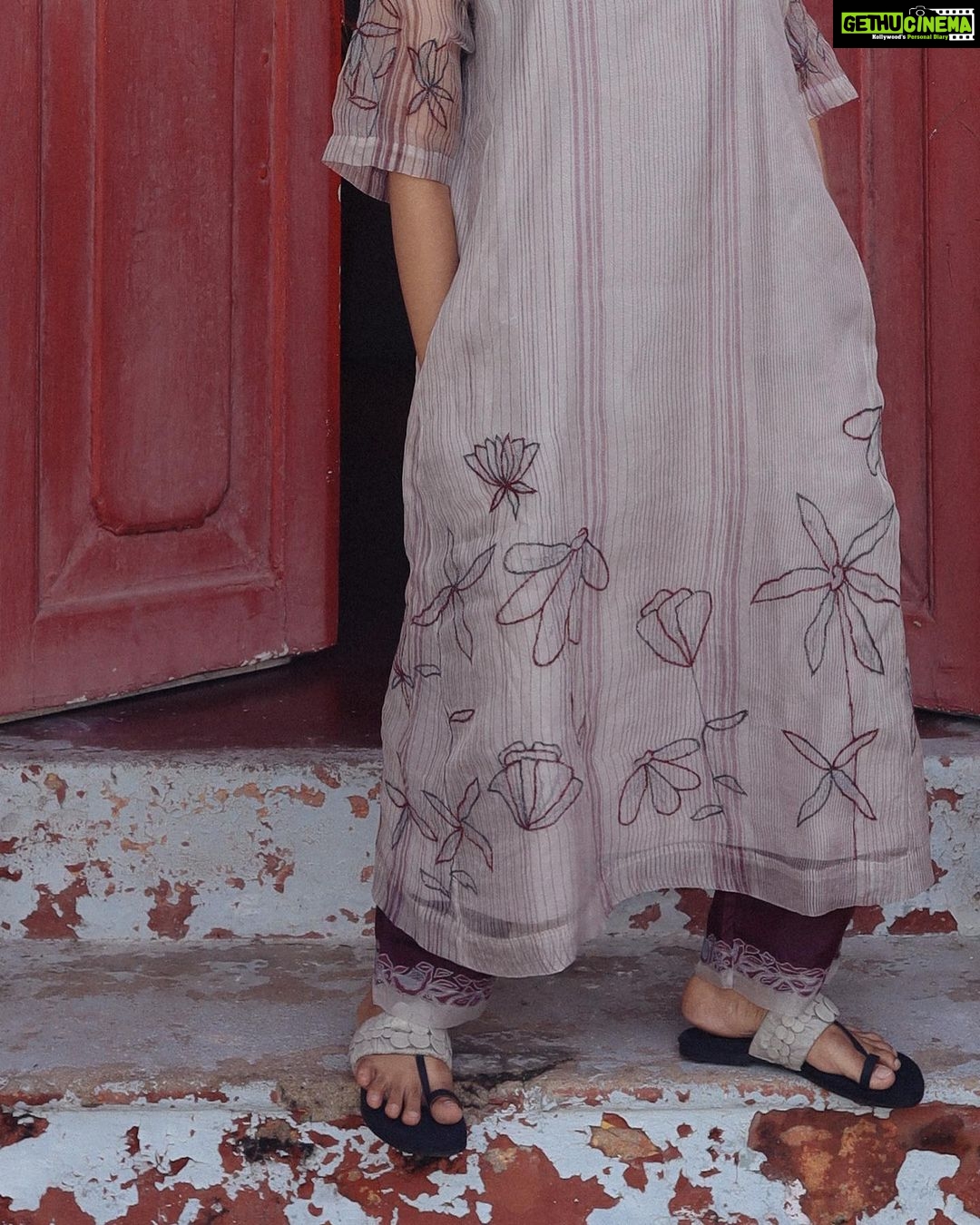 Srinda Instagram - My favourite from @ekaco Fall winter 21 🍂 @rinasing09 Watch Eka’s Fall winter 2021 show at : @fdciofficial x @lakmefashionwk On the Sustainable Fashion Day, 8th Oct at 7.00 pm. #eka #ekaco #fallwinter #fallwinter21 #FDCIxLakmeFashionWeek #FDCI #LakmeFashionWeek #lfw 📸 creative direction &styling @nazninabdulla Makeup&hair @sajithandsujith Location @aambalclothing