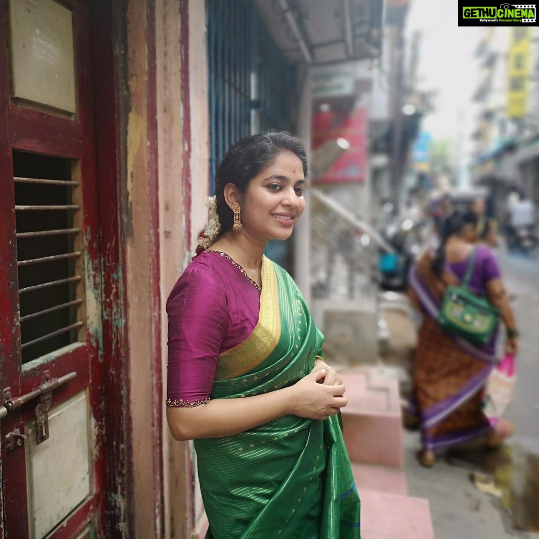 Srinda Instagram - மெட்ராஸ் ♥️ @neanandy @sujinasreedharan #tb Mylapore