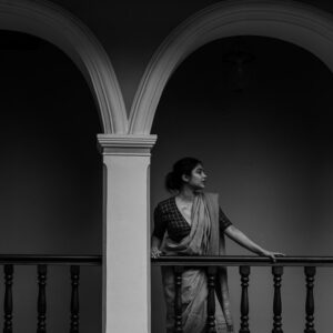 Srinda Instagram - @clone_online X Srinda The Saree Series 🌹 Wearing @clone_online /Photo @rosetommyy Assisted by @shiyaaas Concept & styling @sherinelisabethjoshy / jewellery @celia_palathinkal /HMU @ashna_aash_ , Assisted by @s_a_na_h / location @waterfrontgranary Special thanks to @pooojadev #clonexsrinda #sustainablefashion#sustainableliving #handloom #weavesofindia #handloomlove #thesariseries The Waterfront Granary