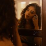 Srinda Instagram - “I feel as if I had been in the world a thousand years,and I trail my life behind me like an endless scarf.” 📸 @kee_dinesh HMU @unnips Jewellery @silverlinejewellery #antonpavlovichchekhov #srinda #featgirls Fort Cochin