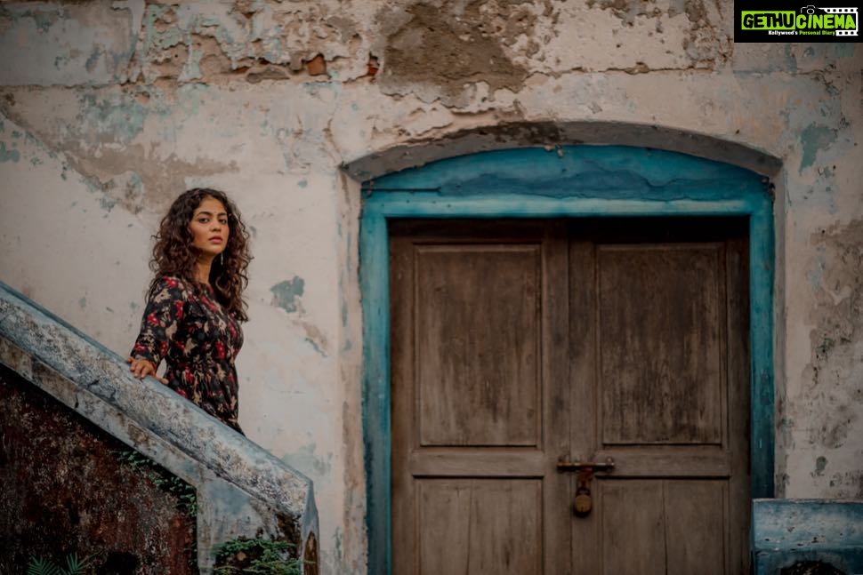 Srinda Instagram - There are things known and things unknown and in between are the doors ❣️#thedoors 📸 @anupama_panicker💫