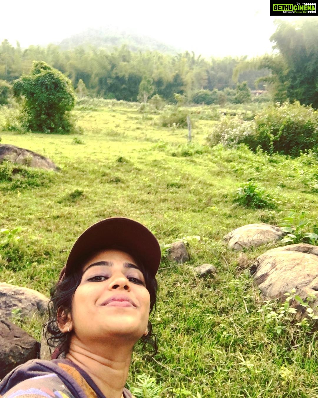 Srinda Instagram - #truelove #shadesofgreen 🌱