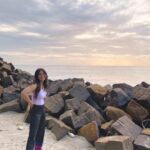 Srinda Instagram - When in beach it’s #tanhatanha 💃🏻 🌊 📸 @tia_jthomas / @nandan_meera 😘 Fort Kochi