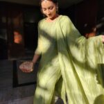 Srinidhi Ramesh Shetty Instagram - Soaking up the winter's 🌞💛