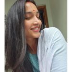 Srinidhi Ramesh Shetty Instagram - Love & devotion 🌸🙏🏻💕