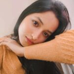Srinidhi Ramesh Shetty Instagram - This one is for my lovely people showering unconditional love on me🌸💌 . . . I fall in love with you a little bit more Little bit, little bit, a little bit more Every time I think I've lost my way I fall in love with you a little bit more Little bit, little bit more than before Even on the days I'm not so sure I fall in love with you a little bit more✨️