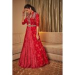 Srinidhi Ramesh Shetty Instagram - ♥️💃 . . . . . . . . . . . . Styled by @ashwin_ash1 & @hassankhan_3 Asst by @stylebyannapurna Outfit @label_anushree @perniaspopupshop Jewellery @sheetalzaveribyvithaldas Makeup @kiranmakeup Hair @thrinath_nambara_ Shot by @arifminhaz Photo Asst @thejaswitanneru