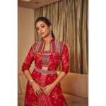 Srinidhi Ramesh Shetty Instagram - ♥️💃 . . . . . . . . . . . . Styled by @ashwin_ash1 & @hassankhan_3 Asst by @stylebyannapurna Outfit @label_anushree @perniaspopupshop Jewellery @sheetalzaveribyvithaldas Makeup @kiranmakeup Hair @thrinath_nambara_ Shot by @arifminhaz Photo Asst @thejaswitanneru