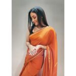 Srinidhi Ramesh Shetty Instagram - Winters & weddings 🫠🧡